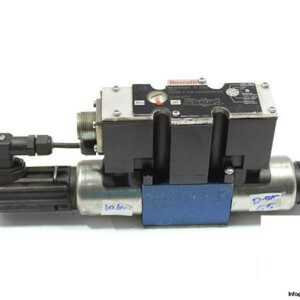 rexroth-r900925657-proportional-directional-control-valve-with-integrated-electronic