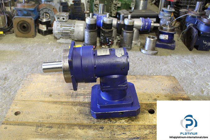 alpha-spk-140-mf2-5-151-000-hypoid-gearboxe-1