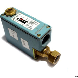 Telemecanique XMJ-A0127 Pressure Switch