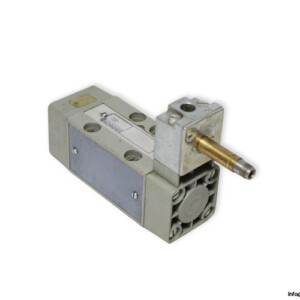 Bosch 0 820 024 026 Single Solenoid Valve