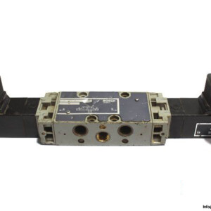 Bosch 0 820 015 500 Double Solenoid Valve