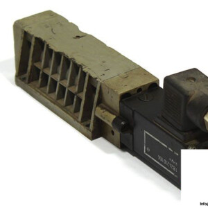 Bosch 0 820 016 004 Single Solenoid Valve
