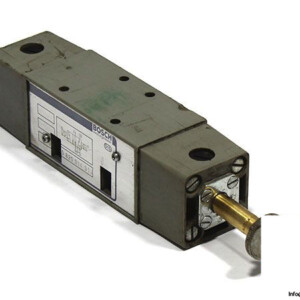 Bosch 0 820 014 513 Double Solenoid Valve