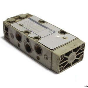 Bosch-0-820-015-004-solenoid-valve