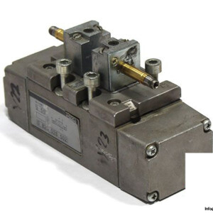 Bosch 0 820 026 502 Double Solenoid Valve