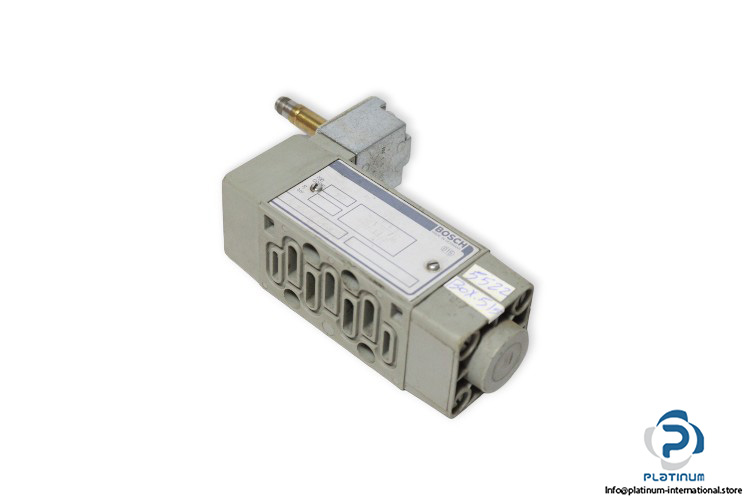 bosch-0-820-024-026-single-solenoid-valve-used-2