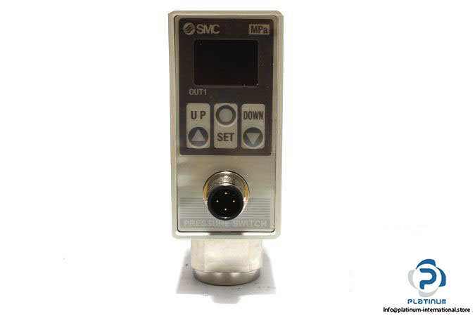 smc-ise75-f02-65-digital-pressure-switch-3