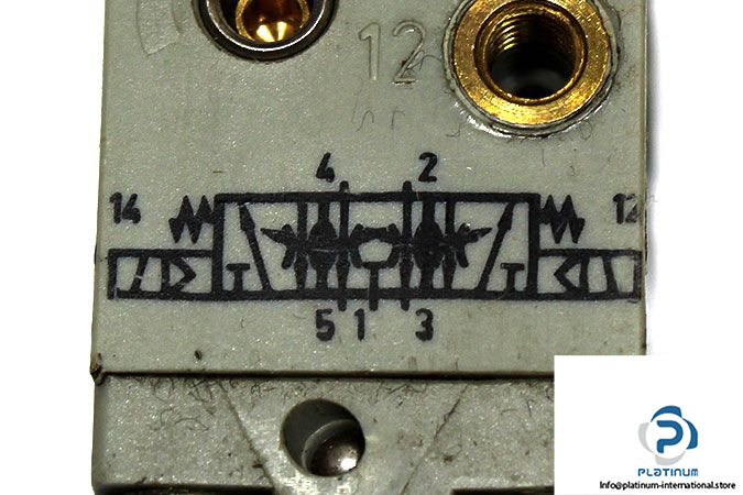 bosch-0-820-034-994-double-solenoid-valve-3