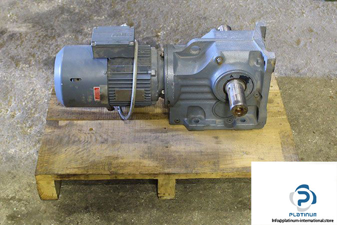 sew-K77-DT90L4_BMG_HR_TF-gear-motor