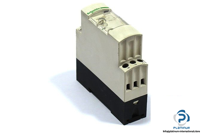 schneider-RE8RB31BU-industrial-timing-relay