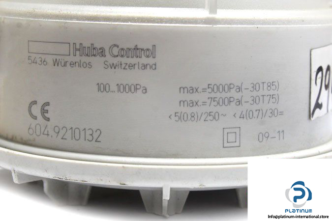huba-control-604-9210132-relative-and-differential-pressure-switch-3