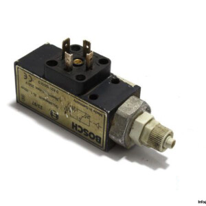 Bosch 0 821 100 013 Pressure Switch