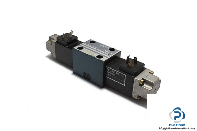 Bosch-0-810-090-130-solenoid-operated-directional-valve