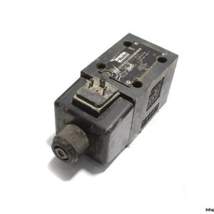 Parker-D3W002ENYW42-solenoid-operated-directional-valve