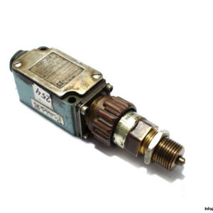 Telemecanique XM2-JM160 Pressure Switch