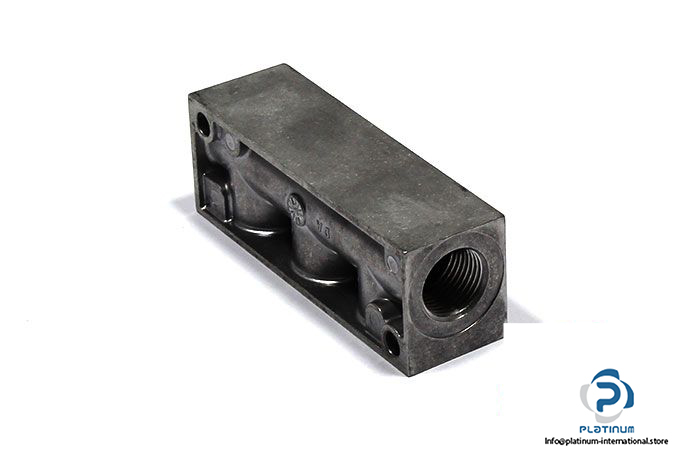 festo-6704-distributor-block-1