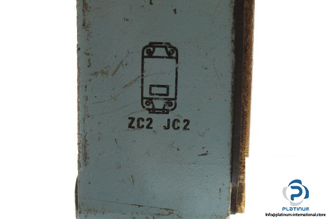 telemecanique-xm2-jm012-pressure-switch-3