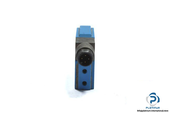sick-ws12-d4381-through-beam-photoelectric-sensor-3