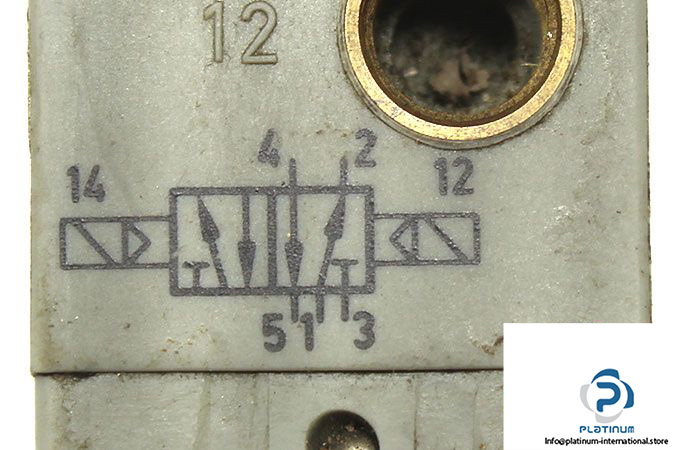 bosch-0-820-023-602-double-solenoid-valve-3