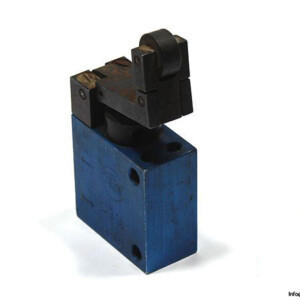 festo-L3-1_4-roller-lever-valve