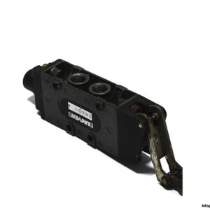 univer-CM401A-toggle-lever-valve