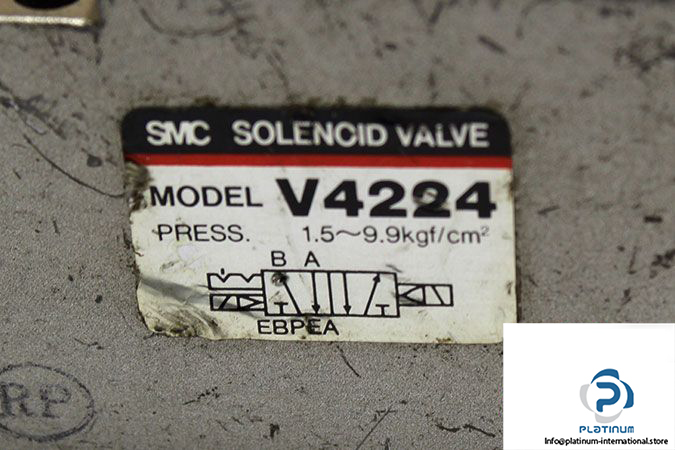 smc-v4224-double-solenoid-valve-2