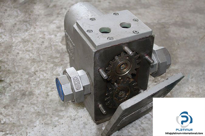sollich-spn-1-1_4-rotary-gear-pump-4