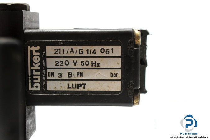 burkert_211_a_g-1_4-061-triple-solenoid-valve-3
