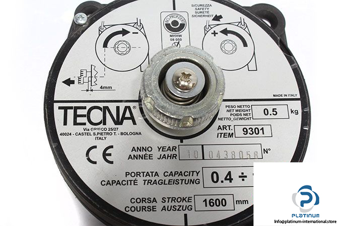 tecna-9301-retractor-2