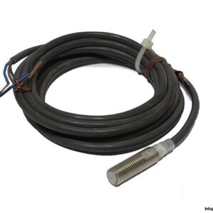 omron-E2EG-X1R5C1-cylindrical-proximity-sensor