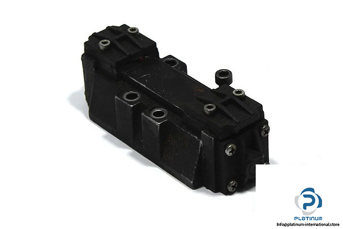 univer-BE-4930-air-pilot-valve