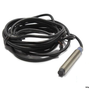 telemecanique-XS2M08MA230-inductive-sensor