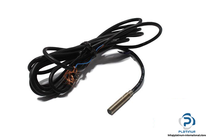 telemecanique-XS1N05PA310-inductive-sensor