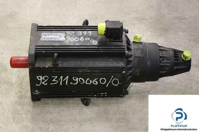 indramat-MAC112B-0-GD-4-C_130-A-1_WI524LV-permanent-magnet-motor