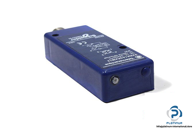 telemecanique-XXRK1A3KAM12-ultrasonic-sensor-receiver