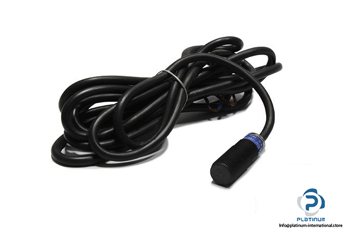 telemecanique-XS4P12NA340-inductive-sensor