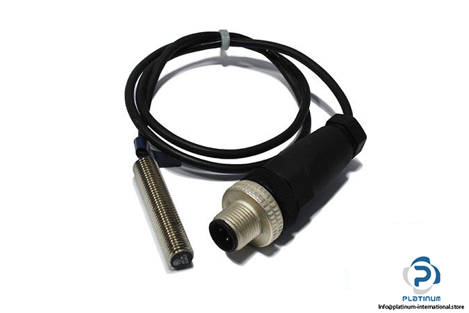 telemecanique-XS108BLNAL2-inductive-sensor