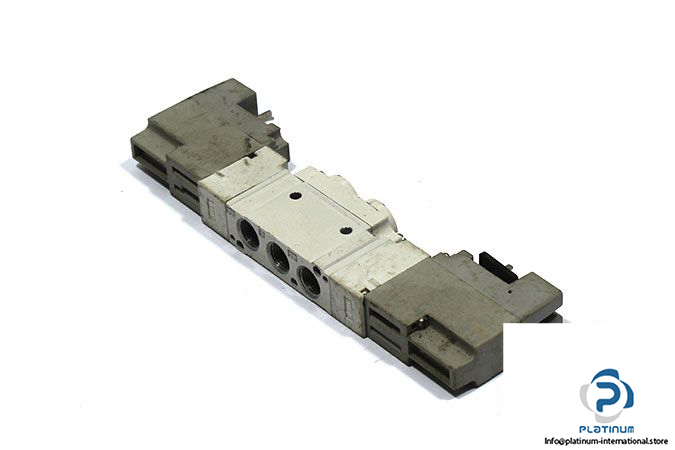 smc-sy5220-5yo-01f-x10-q-double-solenoid-valve-1