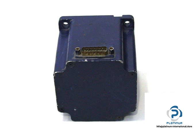 nanotec-ad8918s6404-stepping-motor-2