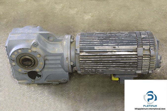 sew-KV77-DY112L_B_HR_TH_SM40-permanent-magnet-motor