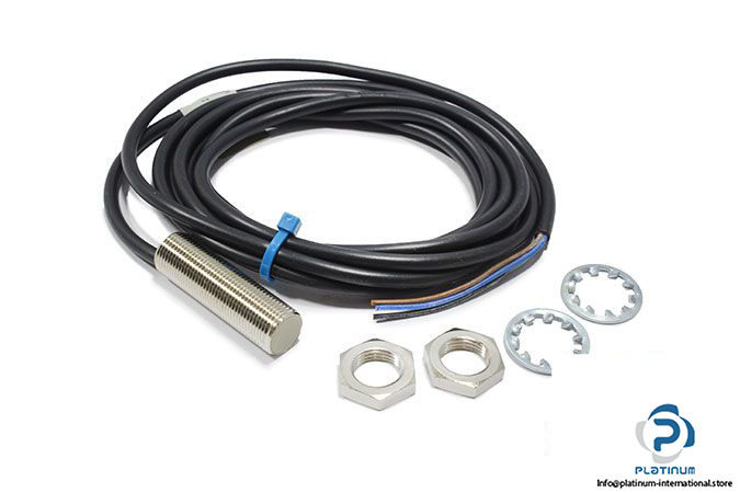 omron-E2EL-X2E2-2M-cylindrical-proximity-sensor