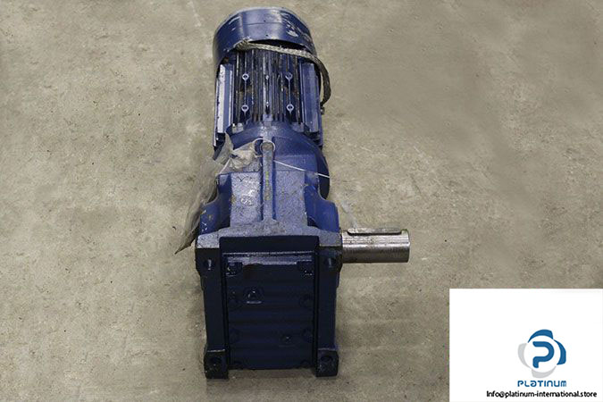sew-k77-drl100l4be5hr_is_tf_es7s-helical-bevel-gearmotor-1