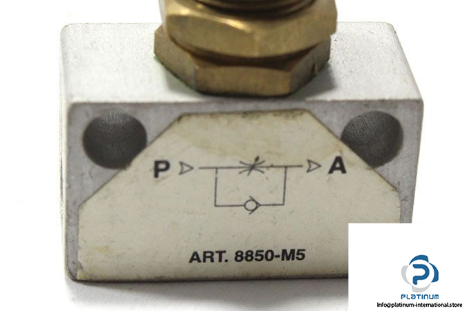 8850-m5-one-way-flow-control-valve-2