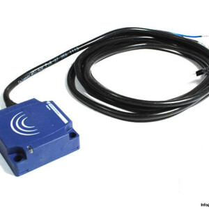 telemecanique-XS7C1A1PAL2-inductive-sensor
