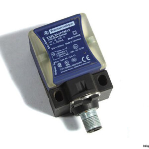 telemecanique-XS8C2A4PCM12-inductive-sensor