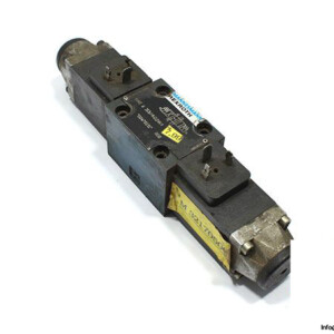 Rexroth-R900478515-solenoid-operated-directional-valve