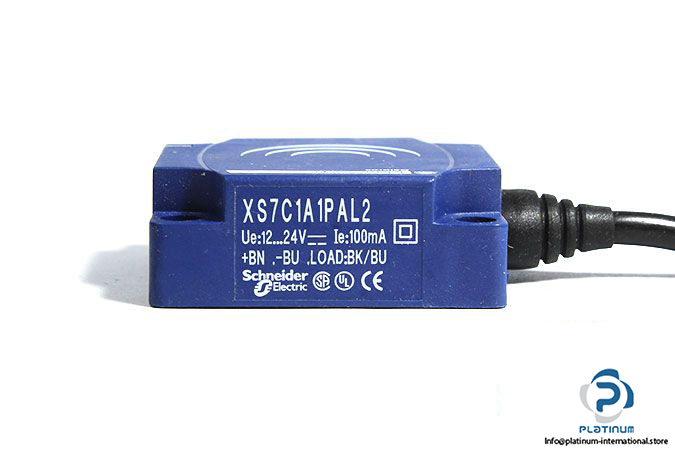 telemecanique-xs7c1a1pal2-inductive-sensor-3