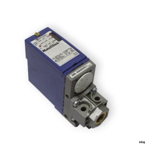 telemecanique-XML-A500D2S11-pressure-switch