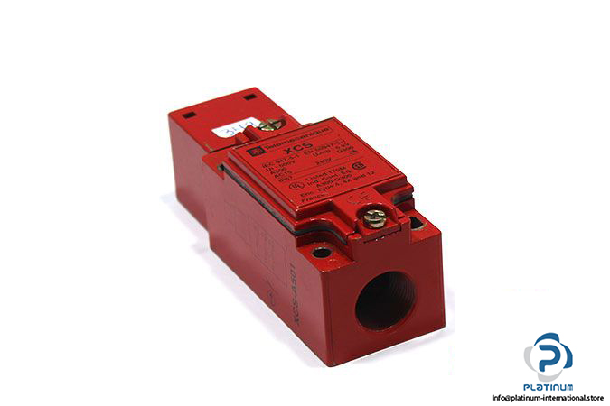 telemecanique-XCS-A501-safety-switch