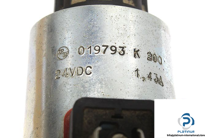 rexroth-r900500932-solenoid-operated-directional-valve-2